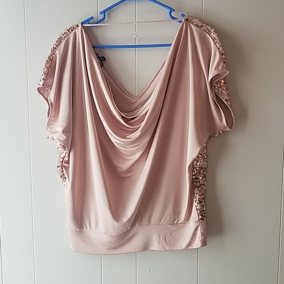 NWT Express blush colored sequined top - Picture 3 of 4